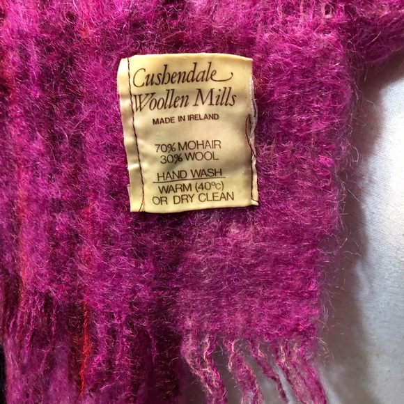 CUSHENDALE WOOLLEN MILLS Fuschia Boucle Striped Woven Mohair Scarf - Picture 5 of 6
